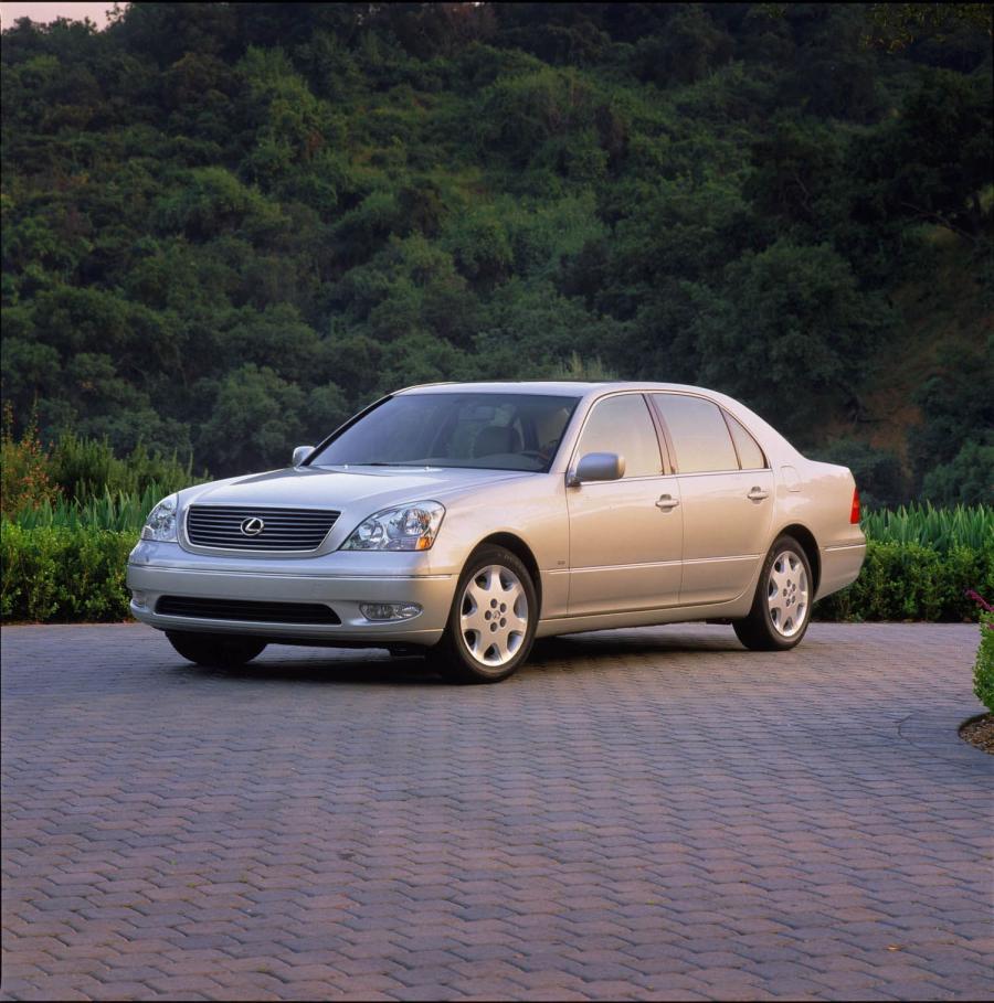  Lexus LS430 2001 года  (фото 39 из 56)